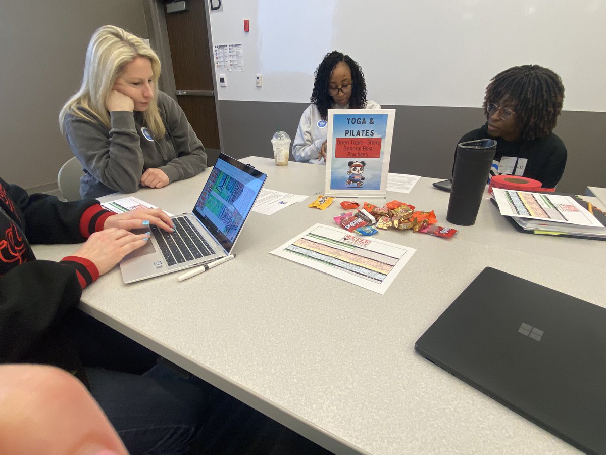 Getting our learn on <a href="/ESC11Digital/">ESC Region 11 Digital Learning</a> for #NTXCUG! #NISDIT