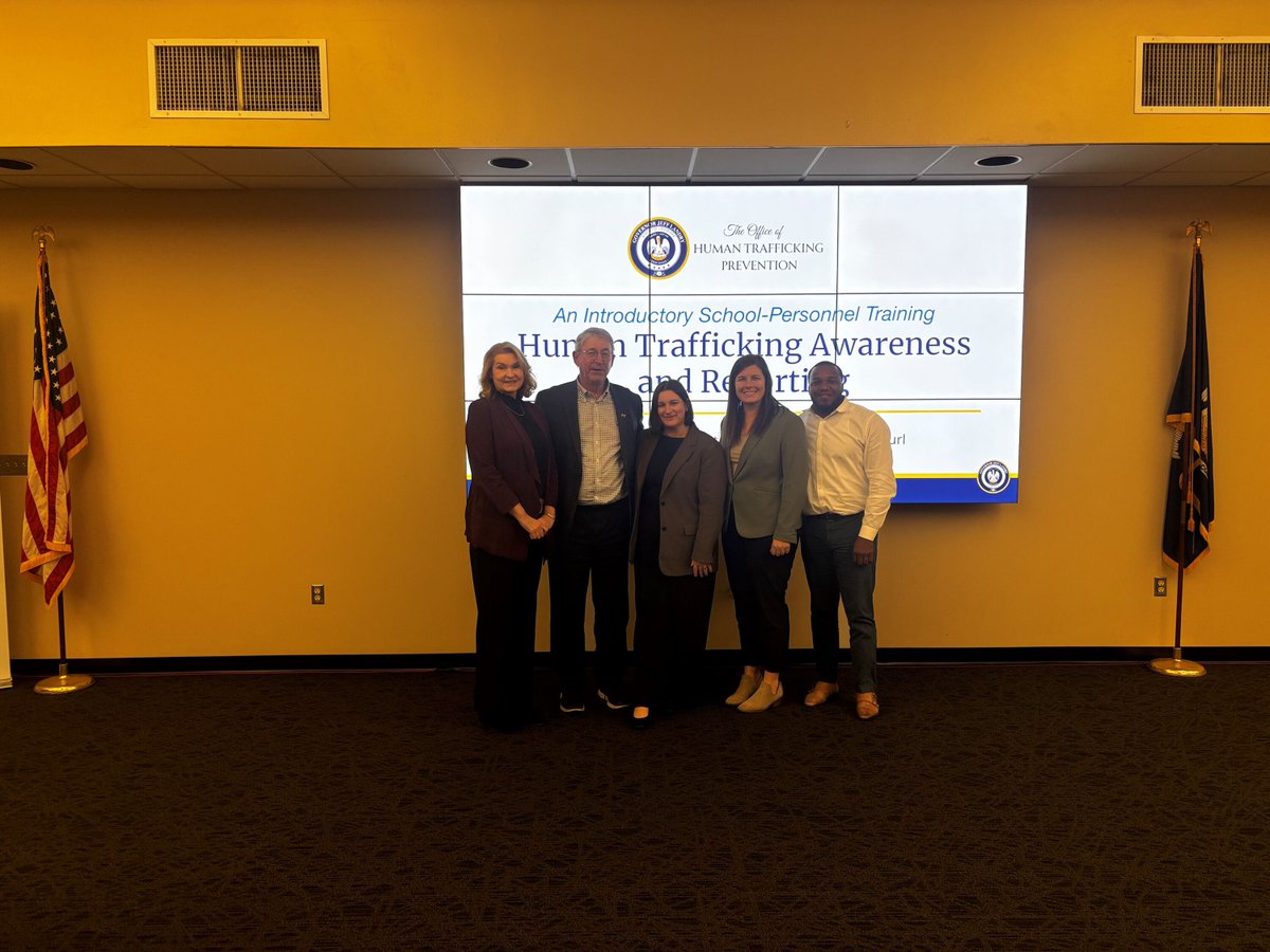 BatonRougeCAC's tweet image. Today, our Regional Care Coordinator had the privilege of co-facilitating a training session for the East Baton Rouge Counselors. There were two sessions with over 100 school counselors and social workers.
#HumanTraffickingAwareness #BRCAC #CommunityTraining #SchoolCounselors