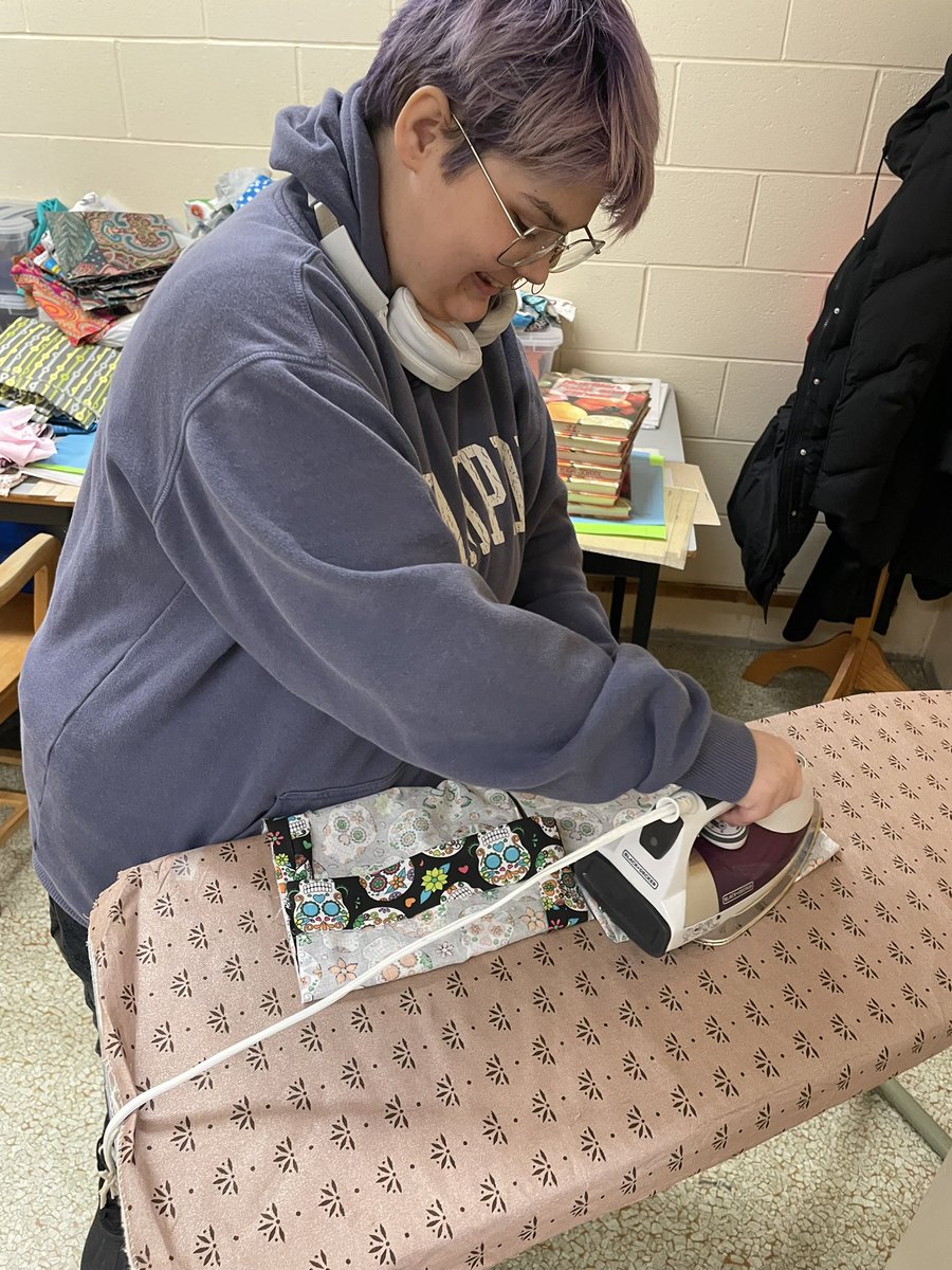 Congratulations!  These students have been working so hard on their projects! #Seabees #HighSchool #trysomethingdifferent