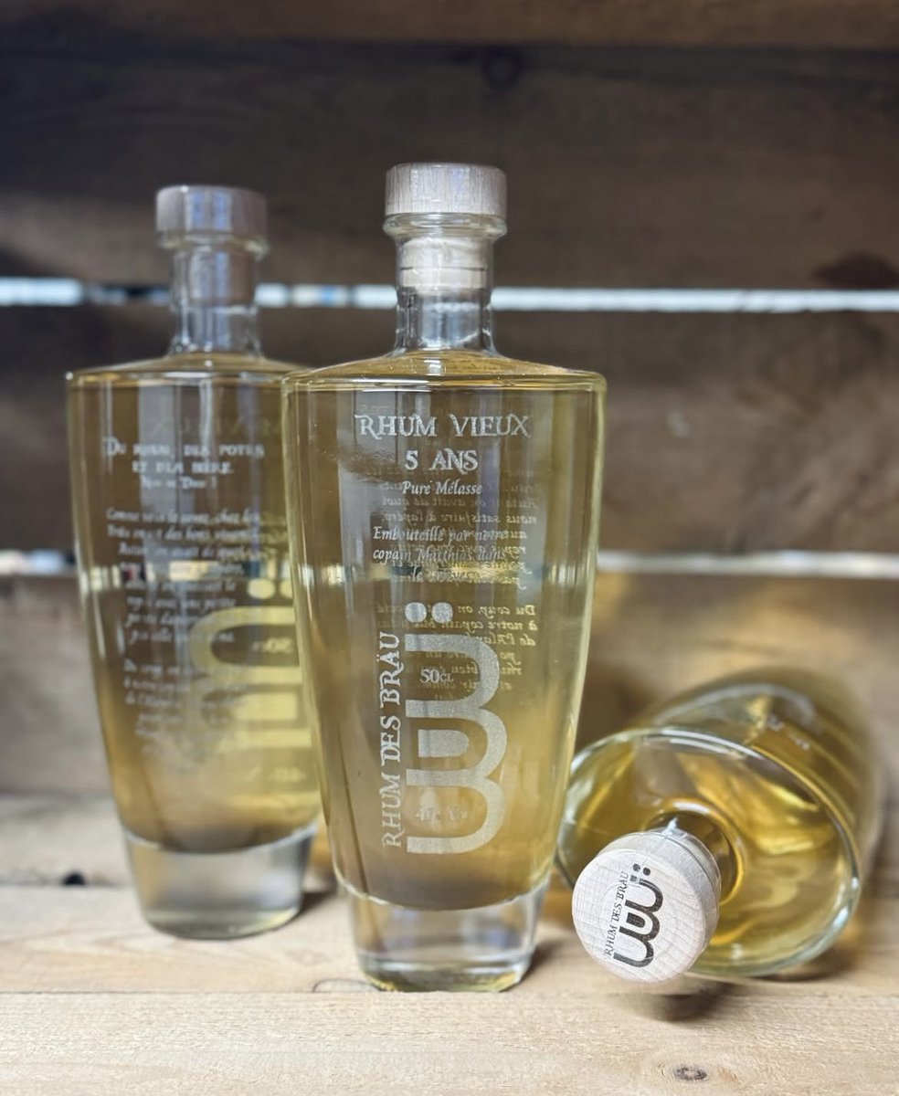 Cuvée pour nos amis de la Bière des Braü ! 
Bouteilles gravées au laser, Rhum vieux de 5 ans de l’Île Maurice 🍾😁