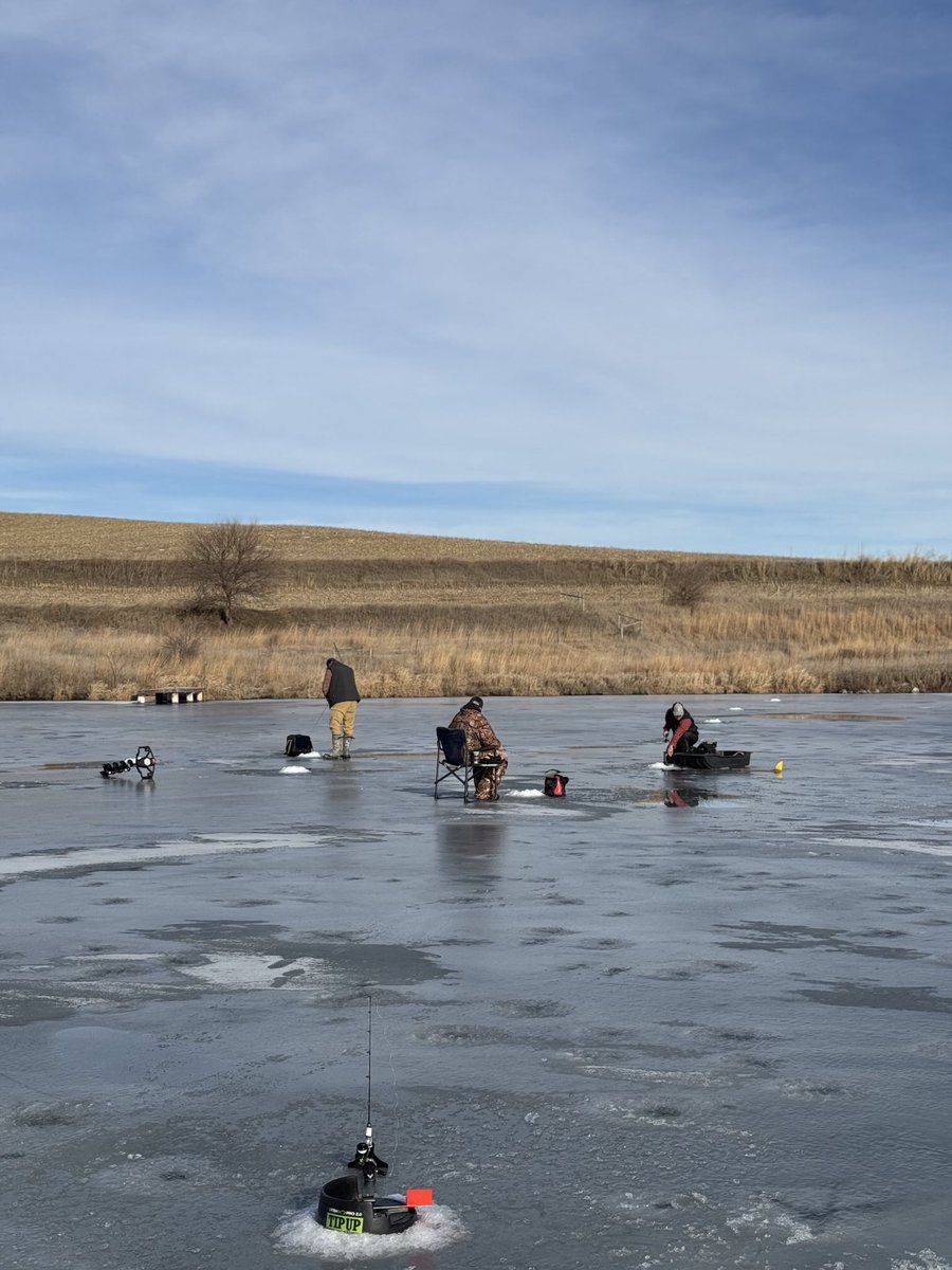 thatboogerman's tweet photo. We ain’t in Alabama no more #icefishinbaby #shadrap #topwater #bigmen #littlepoles https://t.co/gWc7c573nm