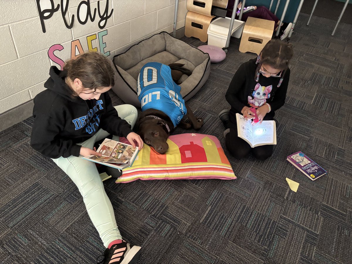 Brook (@meadow_brook_) on Twitter photo Listening to stories from my favorite readers and resting up for the big GAME tomorrow!
<a href="/MBEMUSTANGS/">Meadowbrook Elementary</a> <a href="/WalledLkSchools/">Walled Lake Schools</a> #schooltherapydog <a href="/WlcsdD/">WLCSD Therapy Dogs</a> Listening to stories from my favorite readers and resting up for the big GAME tomorrow!
<a href="/MBEMUSTANGS/">Meadowbrook Elementary</a> <a href="/WalledLkSchools/">Walled Lake Schools</a> #schooltherapydog <a href="/WlcsdD/">WLCSD Therapy Dogs</a>