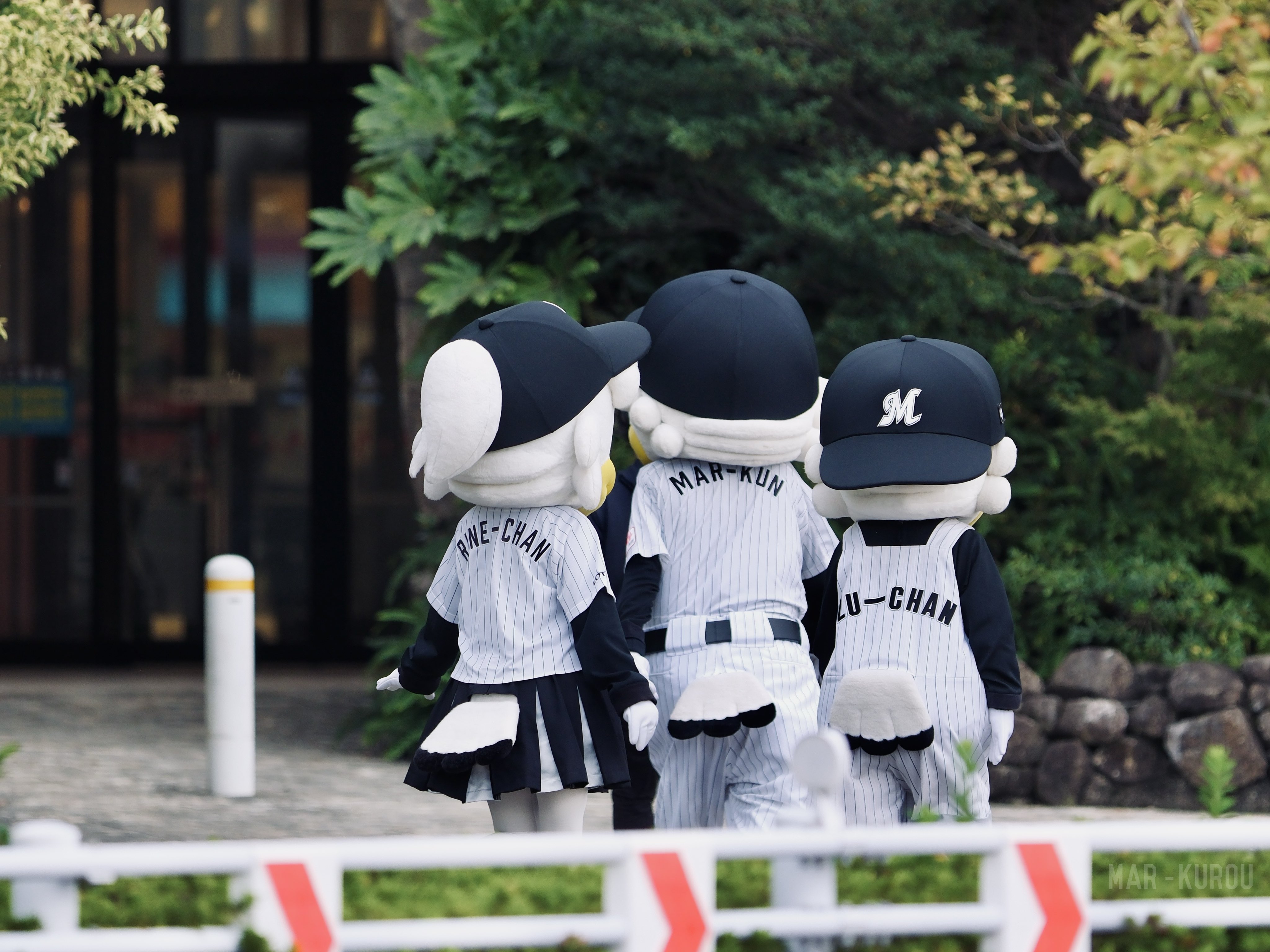 これを見た人はスリーショットの画像を貼れ - Search / X