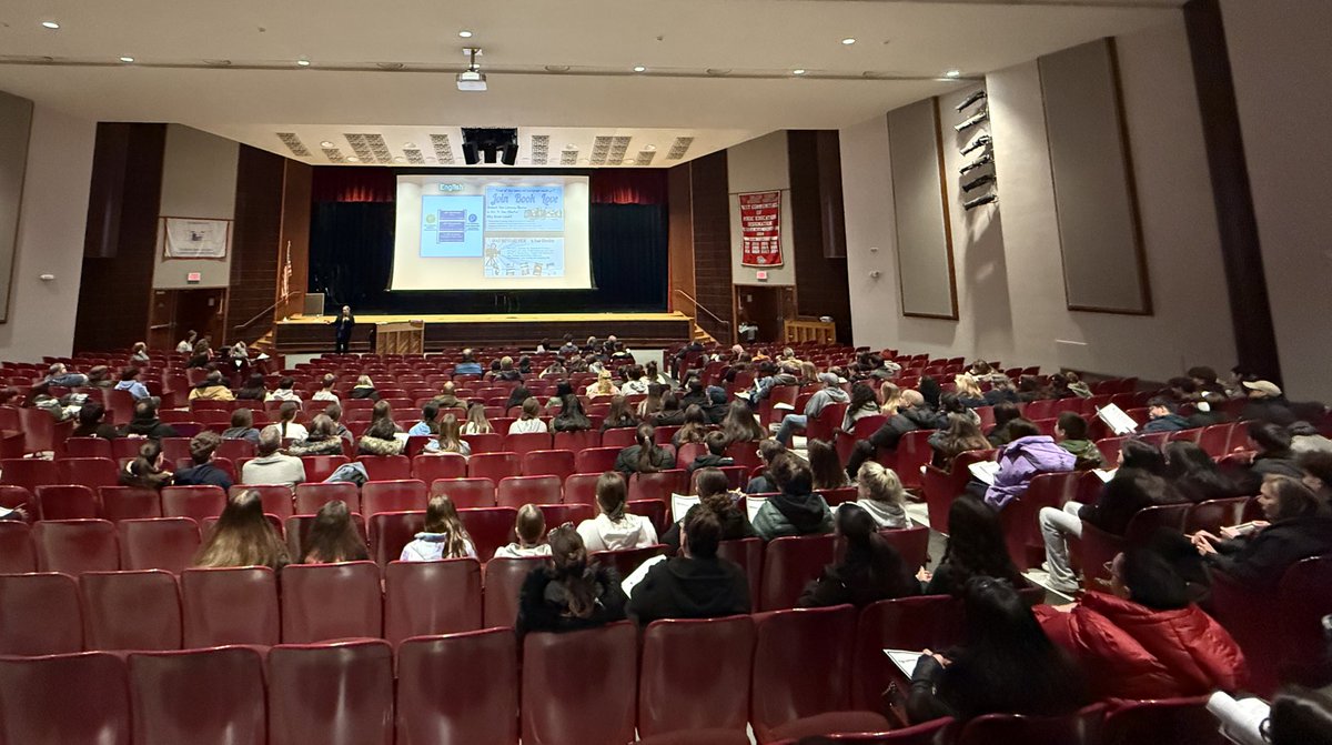 It was great seeing so many 8th graders at our High School Orientation Night!