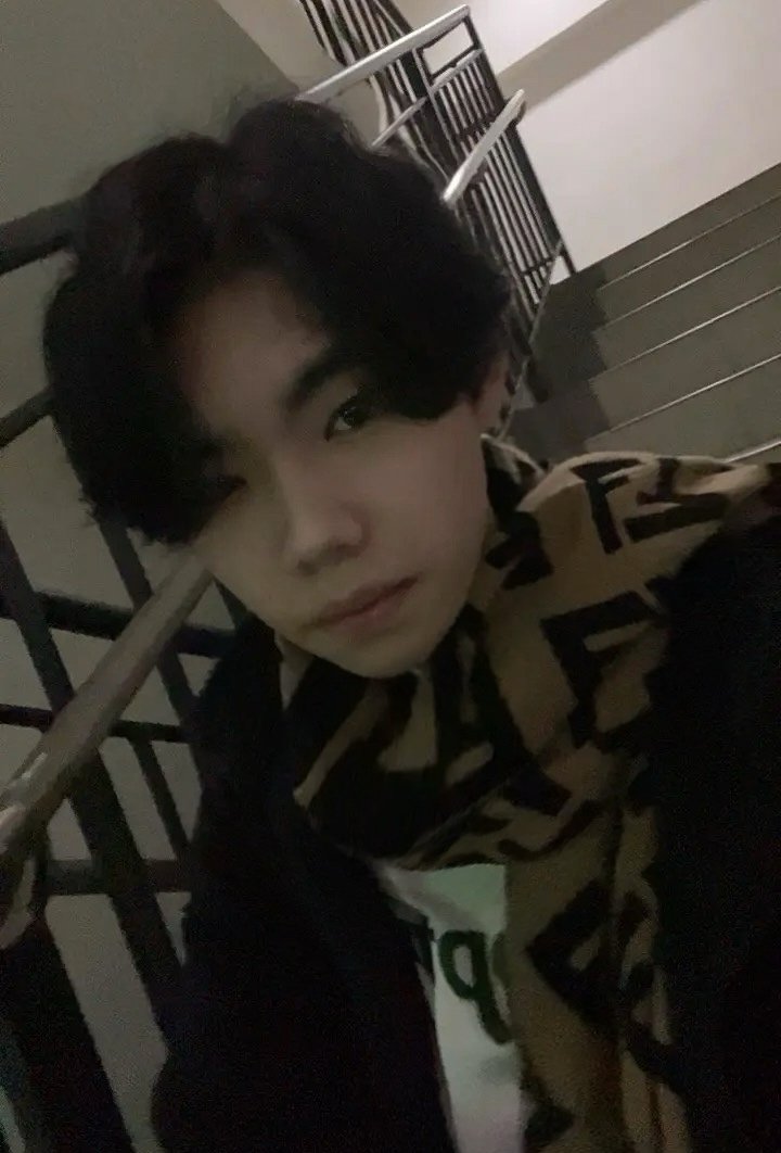 又到了戴围巾的季节。 #sub