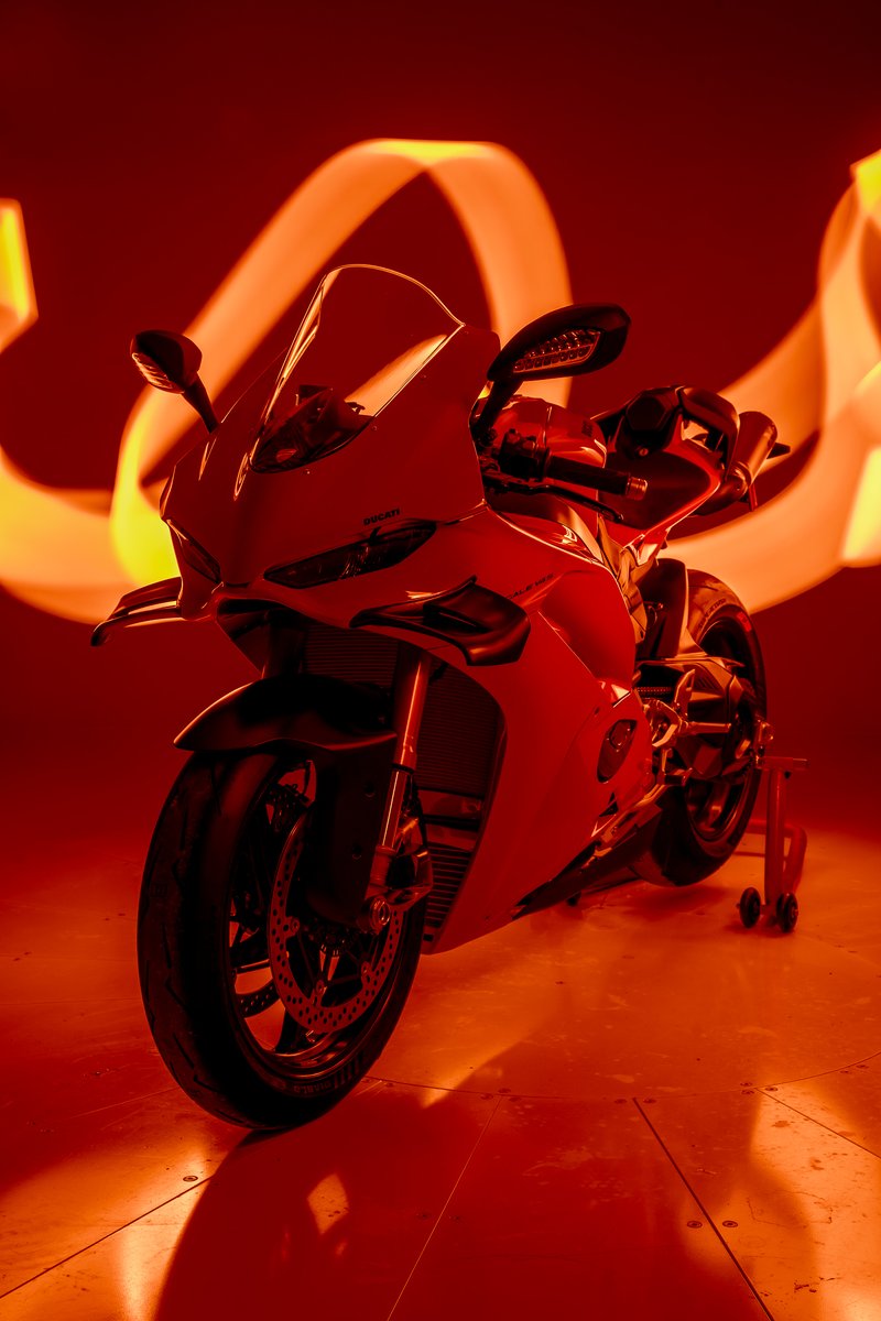 The 2025 Panigale V4S - stunning from every angle, in any light. 🔥🏍️ 

Be one of the first to experience the thrill of the ultimate superbike. Contact our team for more info!👇

Rahal Ducati Indianapolis 
(317) 350-2030⁠
Rahal Ducati Cleveland
(216) 424-7646⁠
