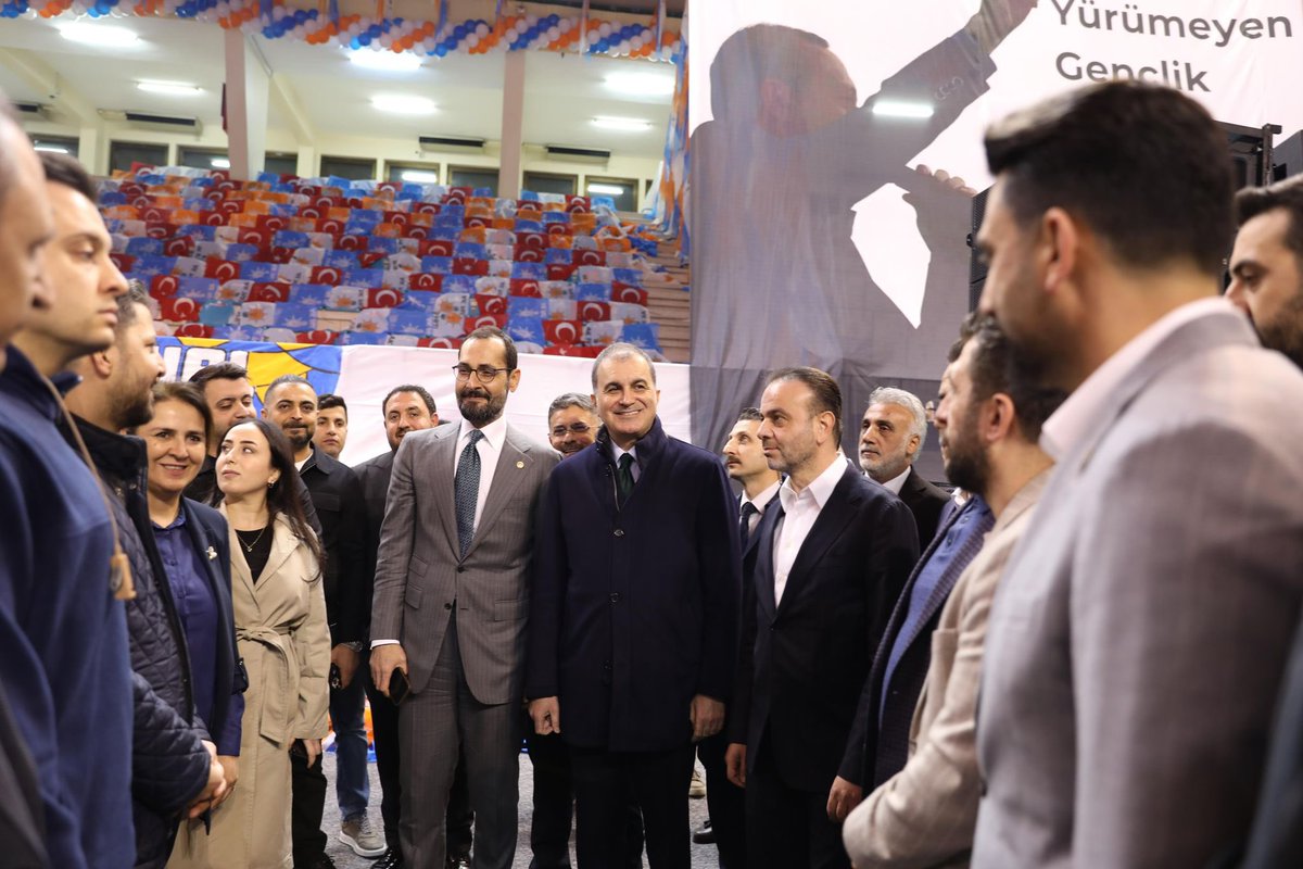 omerrcelik's tweet photo. Cumhurbaşkanımızın teşrifleriyle gerçekleştireceğimiz AK Parti Adana 8. Olağan İl Kongremiz için Serinevler Kapalı Spor Salonunu hazırlayan tüm arkadaşlarımızın emeklerine sağlık. 
#Adana https://t.co/iz3nkk3OzS