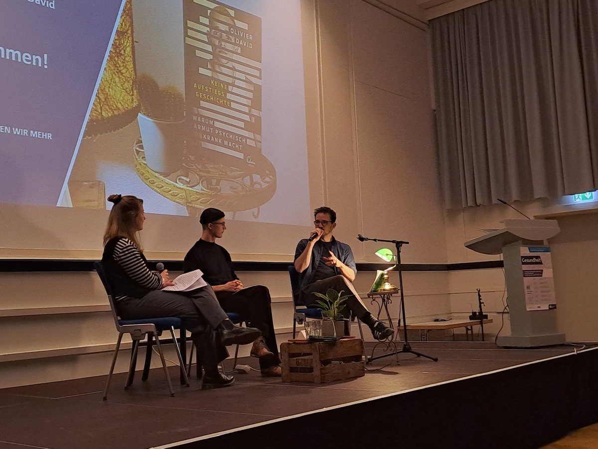 Forum Siegen (@forumsiegen) on Twitter photo Gestern Abend mit Olivier David beim Forum Siegen.
Danke für diesen wunderbaren Abend!
#keineaufstiegsgeschichte <a href="/stadt_siegen/">Stadt Siegen</a> #forumsiegen <a href="/UniSiegen/">Universität Siegen</a> Gestern Abend mit Olivier David beim Forum Siegen.
Danke für diesen wunderbaren Abend!
#keineaufstiegsgeschichte <a href="/stadt_siegen/">Stadt Siegen</a> #forumsiegen <a href="/UniSiegen/">Universität Siegen</a>
