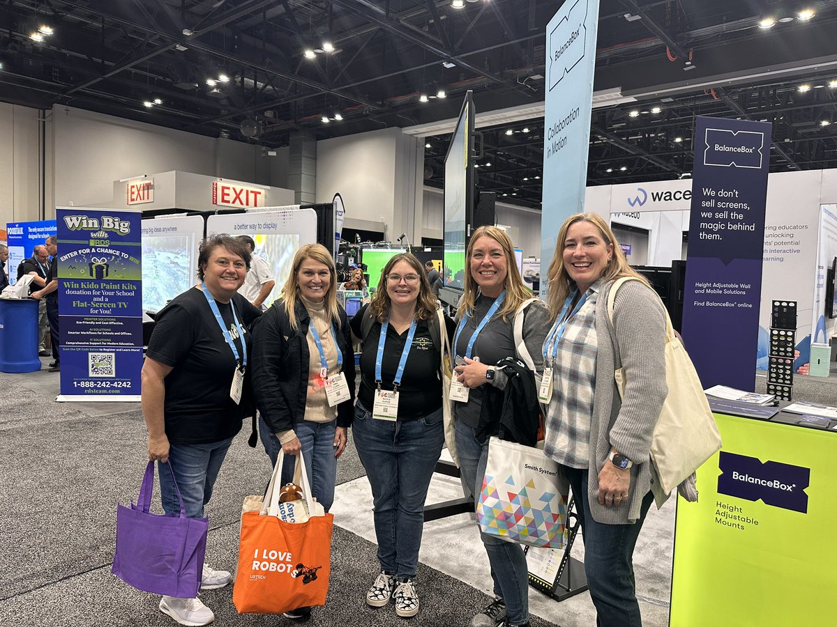 BrevardEdTech's tweet image. BrevardEdTech integrators and many other BPS teachers attended #fetc this week in Orlando! These innovative educators will be bringing back lots of new tech ideas to share!  #brevardpublicschools #sphero #appleeducation #STEM #AdobeExpress #AppleLearningCoach