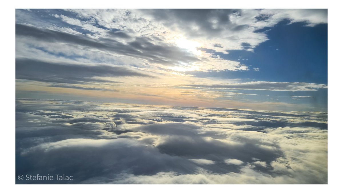 Cloud scape from the plane window earlier today. 
#clouds #aeroplane #sky
<a href="/ThePhotoHour/">#ThePhotoHour</a>