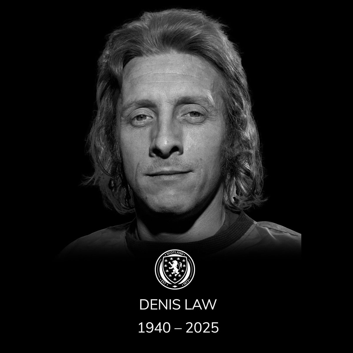 ExpresoEscoces's tweet image. HASTA SIEMPRE, DENIS LAW 🏴󠁧󠁢󠁳󠁣󠁴󠁿

Les comunicamos la triste noticia del fallecimiento de uno de los mejores jugadores de Escocía de la historia. 

Miembro de la “santísima trinidad” del #ManUtd y con la #TartánArmy tuvo 55 partidos y 30 goles. Además jugó el mundial del 74’.