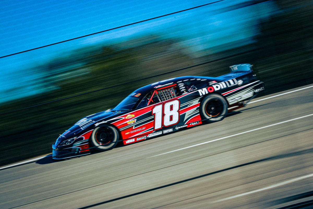 Reid Scott tweet media