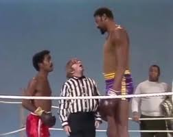 "Nuevas medidas del BCRA avanzan hacia la Competencia de Monedas". ¿Por qué más que de competencia no hablamos de convivencia de monedas? Abro hilo y te cuento lo que estamos trabajando en <a href="/fundarpoliticas/">Fundar</a>