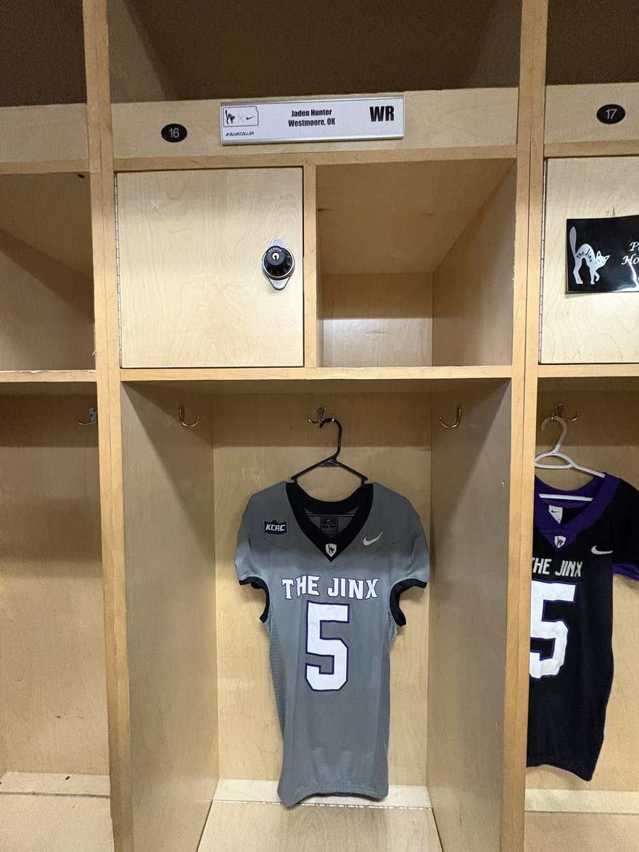 Jaden Hunter (@jadenspeedy511) on Twitter photo Thank you southwestern for having me in for a great visit and very appreciative for the offer!! @CoachStrongSC <a href="/coachDavidWhite/">Coach Whitey</a> Thank you southwestern for having me in for a great visit and very appreciative for the offer!! @CoachStrongSC <a href="/coachDavidWhite/">Coach Whitey</a>