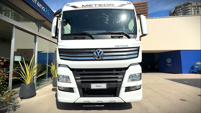 Planetacamion's tweet photo. 📖Leé más sobre las propuestas de Volkswagen Camiones y Buses en Playa Grande en nuestra web 👉 https://t.co/maikjXtc2k
🌞Innovación, diversión y beneficios exclusivos en la costa. 🌊
#PlanetaCamión #VolskwagenCamionesYBuses #ExtraVerano25 #MarDelPlata #PlayaGrande https://t.co/FJe5QPiSpl