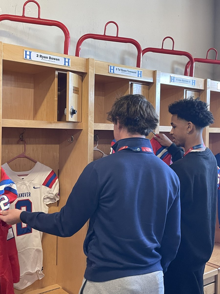 After a great visit and conversation with <a href="/MTHEO12/">Matt Theobald</a> I have received an offer to play <a href="/HanoverFTBL/">Hanover Football</a>. Thank you to <a href="/CoachKunselman/">Will Kunselman</a> <a href="/DLCoach_Danford/">Andrew Danford</a> and the rest of the staff for having me out! <a href="/EtownFB/">E-town Panther Football</a> @EHSAthletics20