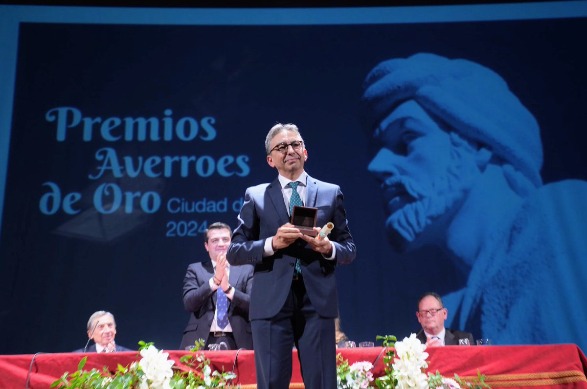 Manolo Torralbo (@manolotorralbo_) on Twitter photo Mi más sincera enhorabuena al Dr. José López Miranda, catedrático de Medicina Interna de la <a href="/Univcordoba/">Universidad Córdoba</a> , por el merecido #PremioAverroes de Ciencias Médicas 2024. Su compromiso con la investigación y la salud cardiovascular es un orgullo para la UCO y para #Córdoba. Mi más sincera enhorabuena al Dr. José López Miranda, catedrático de Medicina Interna de la <a href="/Univcordoba/">Universidad Córdoba</a> , por el merecido #PremioAverroes de Ciencias Médicas 2024. Su compromiso con la investigación y la salud cardiovascular es un orgullo para la UCO y para #Córdoba.