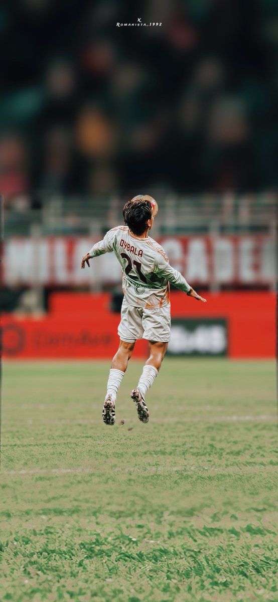 frances14372469's tweet photo. Chiedimi cos'è il calcio per me 💎⚽

#100 partite in giallorosso 

#Dybala #Dybala100 #RomaGenoa #PD21 https://t.co/qveEgaZH9J