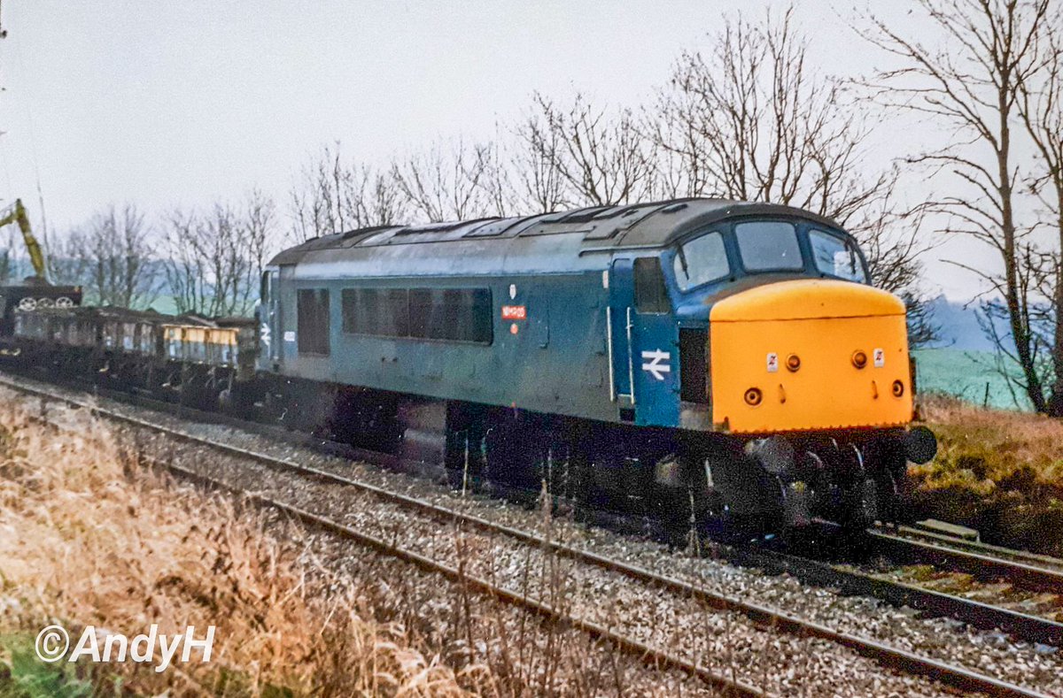 holtona72's tweet image. #OnThisDay thirty five years seperate these two pictures. I captured 45052 'NIMROD' on the #MML near Rushton, Northants on 17/1/88 during an engineers possesion &amp;amp; @GBRailfreight 92043 at Crewe on the morning of 17/1/23 with the up Highlander #WCML @CalSleeper to London Euston.