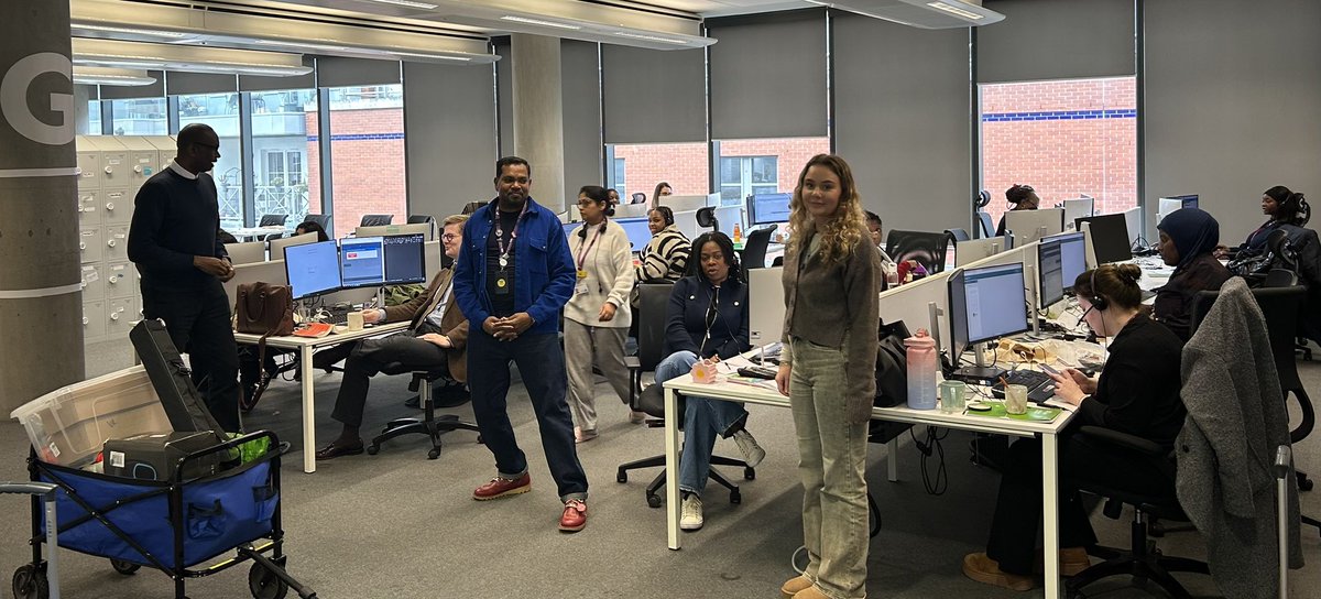 RagoobarRawle's tweet image. Had the pleasure of facilitating a rest & recharge wellbeing hub with @anniecfellows for our NHS111 mental health helpline colleagues who do an important and amazing job 24/7, youβre all superstars ππ½ππ½@MaudsleyNHS @CEO_DavidB @normanlamb @ClairPollard @MaudsleyDoN #staffsupport