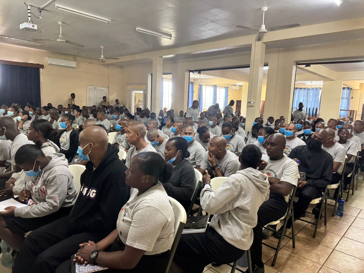 This week, the Human Rights Commission of Belize trained 220 police recruits at the National Police Training Academy on refugee and asylum-seeker rights. 
Recruits learned:
✅ Who refugees and asylum-seekers are.
✅ Their role under the Refugees Act of Belize.