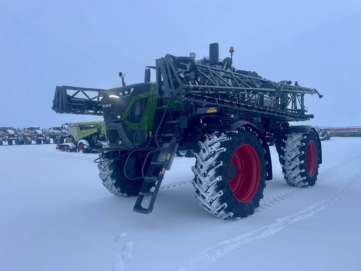 Another Farmer Owned Machine being delivered out of our Exeter location. 

A Fendt 937H which is salesman’s, <a href="/Kuntzy/">Michael Kuntz</a>, personal favourite. 

OEM / Factory installed - Hydraulic Lift Kit at 120” wheel spacing, 4 wheel steer, belly and wheel leg shields and reversible fan.
