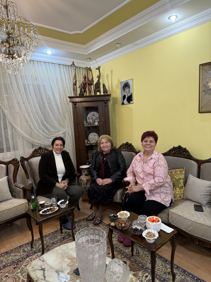 Önceki dönem MKYK üyemiz sevgili <a href="/AysGuliz/">ayşe güliz yılman🇹🇷</a> hanımefendi ve yön. Kur. Üye. <a href="/sulekaya_07/">Şule KAYA🇹🇷</a> Umremizi hayırlamaya geldiler ayaklarına yüreklerine sağlık.🕋
<a href="/alicetin_07/">Ali Çetin</a> 
<a href="/akpartiantalya7/">AK Parti Antalya</a>