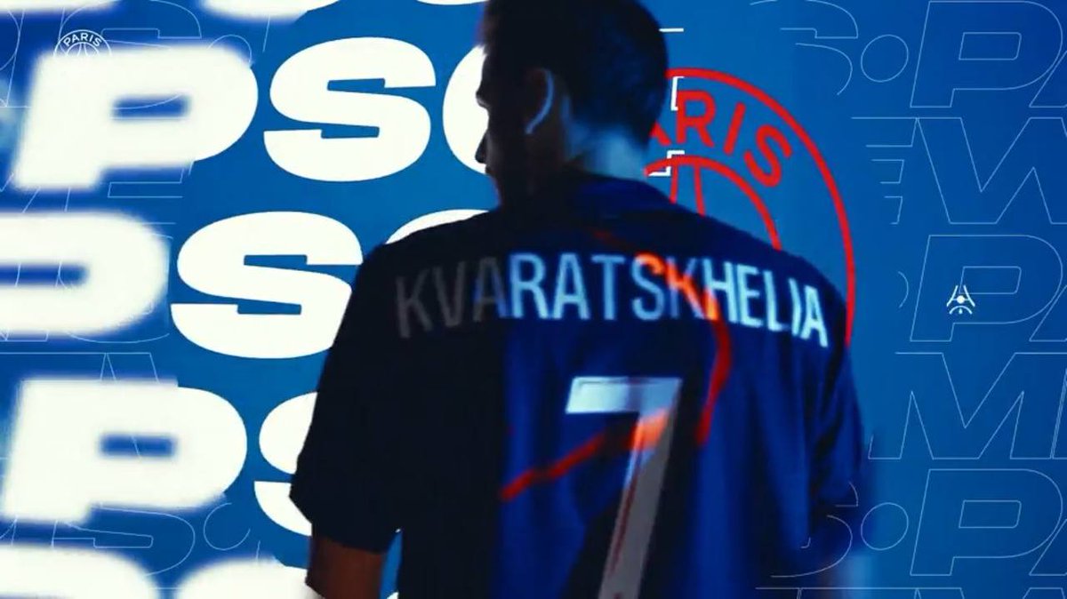 uqv4_'s tweet photo. 🔴🔵🚨 ما هي أهدافك من مجيئك إلى باريس؟

#كافارا : #PSG 🇬🇪❤️💙

💬-أريد تجربة تحديات جديدة من خلال المجيء إلى هنا في باريس، وأحلام جديدة وأهداف جديدة. أريد التحسن لمساعدة الفريق قدر الإمكان وتقديم أفضل ما لدي . https://t.co/cbQv9Dgrp5