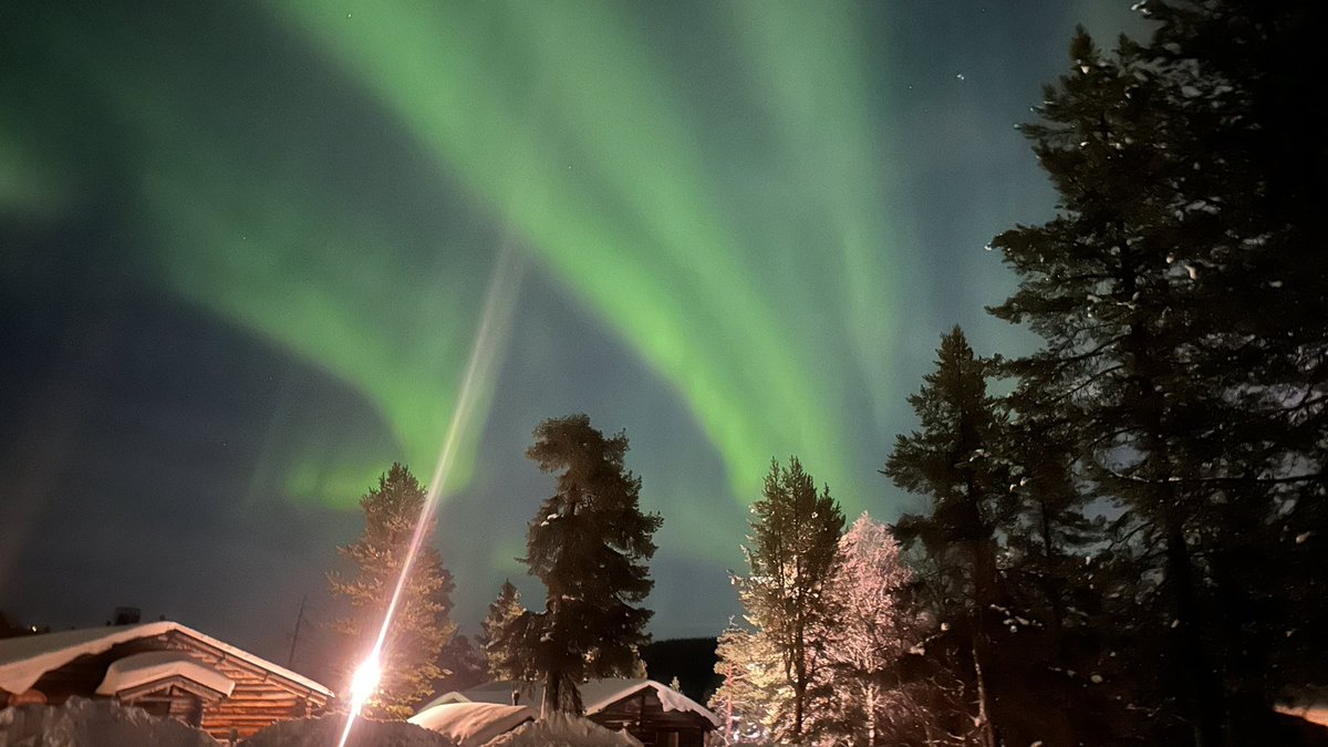 Oli eilen aika upeat revontulet Saariselällä 🤩