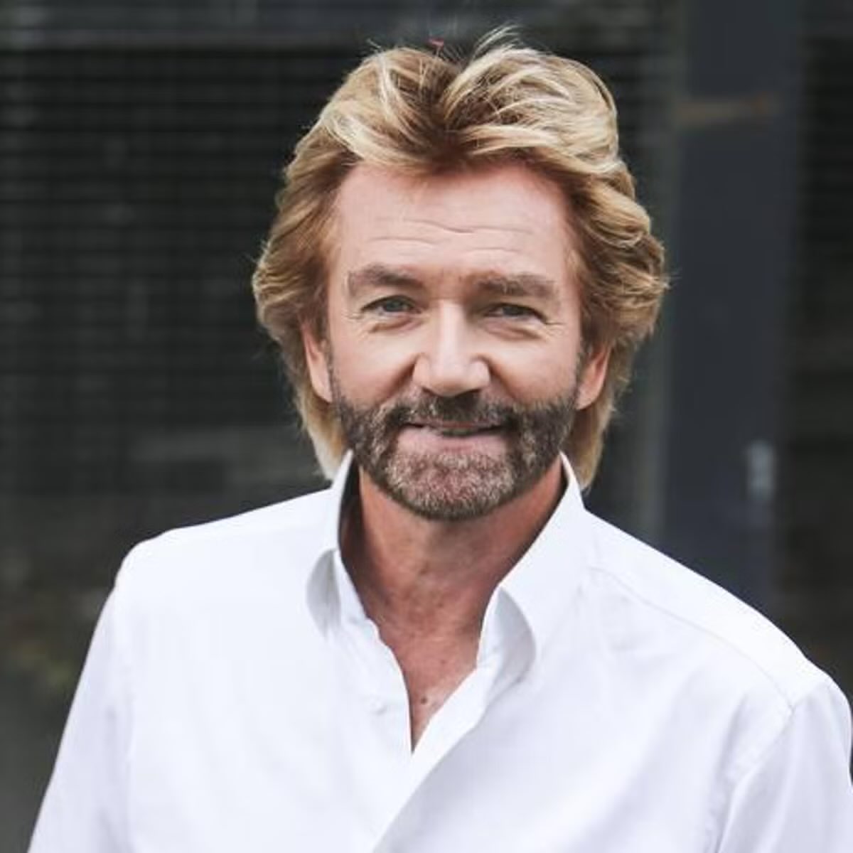 Hang on.

Leon spelt backwards is Noel.

As in Edmonds.

And now neither of them are on tv any more.

Makes you think.

#thetraitors