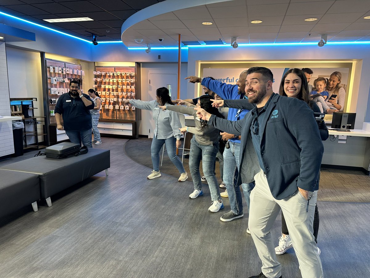 Travis Macarages (@travismacarages) on Twitter photo New Role who this!
First visit with the Altamonte Store!
It was amazing time ! <a href="/RIrarragorry/">Randy Irarragorry</a> <a href="/LeonDuarte19/">Leon Duarte</a> New Role who this!
First visit with the Altamonte Store!
It was amazing time ! <a href="/RIrarragorry/">Randy Irarragorry</a> <a href="/LeonDuarte19/">Leon Duarte</a>
