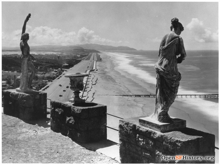grahamgrieve's tweet photo. @JeffJMason @MarkLutter @palladiummag we do however need to re-build the statues of prometheus etc. overlooking ocean beach https://t.co/d1zwwaTtue