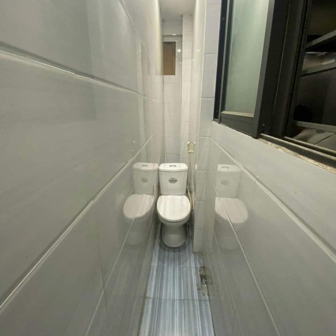 smcgillivray's tweet image. I have so many questions. First one... why?🤦‍♂️ 
#designfail