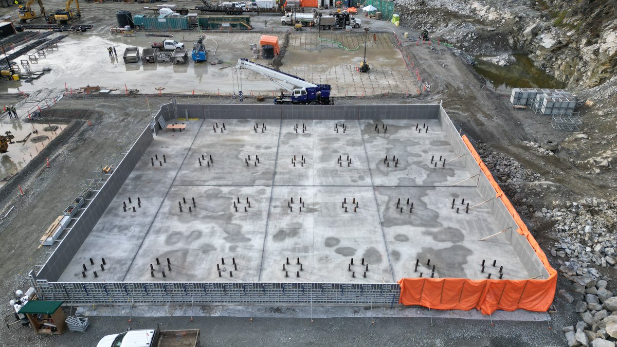 In 2024, Woodfibre LNG started concrete pouring for foundations to support pipe racks and other components of the future facility.

Learn more about the progress in our blog: ow.ly/Syn650UIK45
#LNGConstruction #Progress