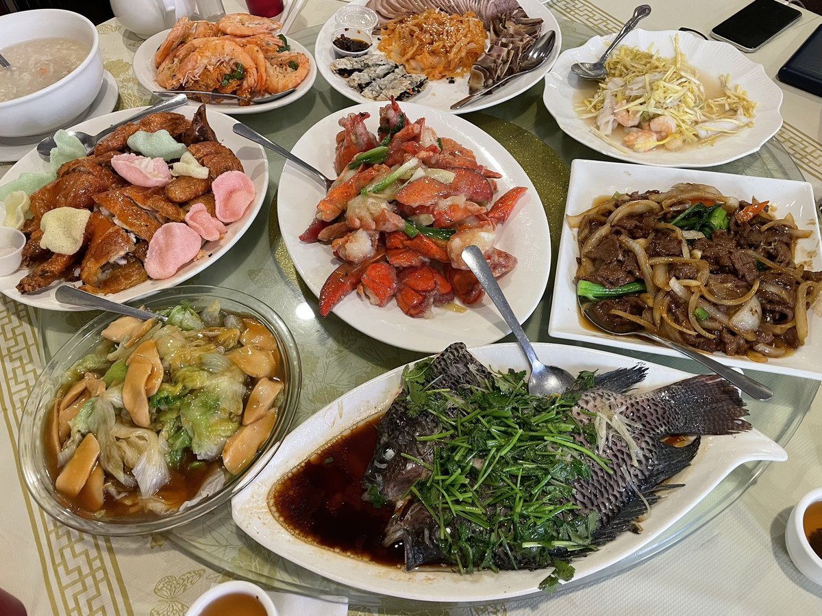 Deegoo_Chang's tweet photo. 今天天气不错、蹭了朋友一顿午饭🤣🤣 https://t.co/7ZymSS2tEE