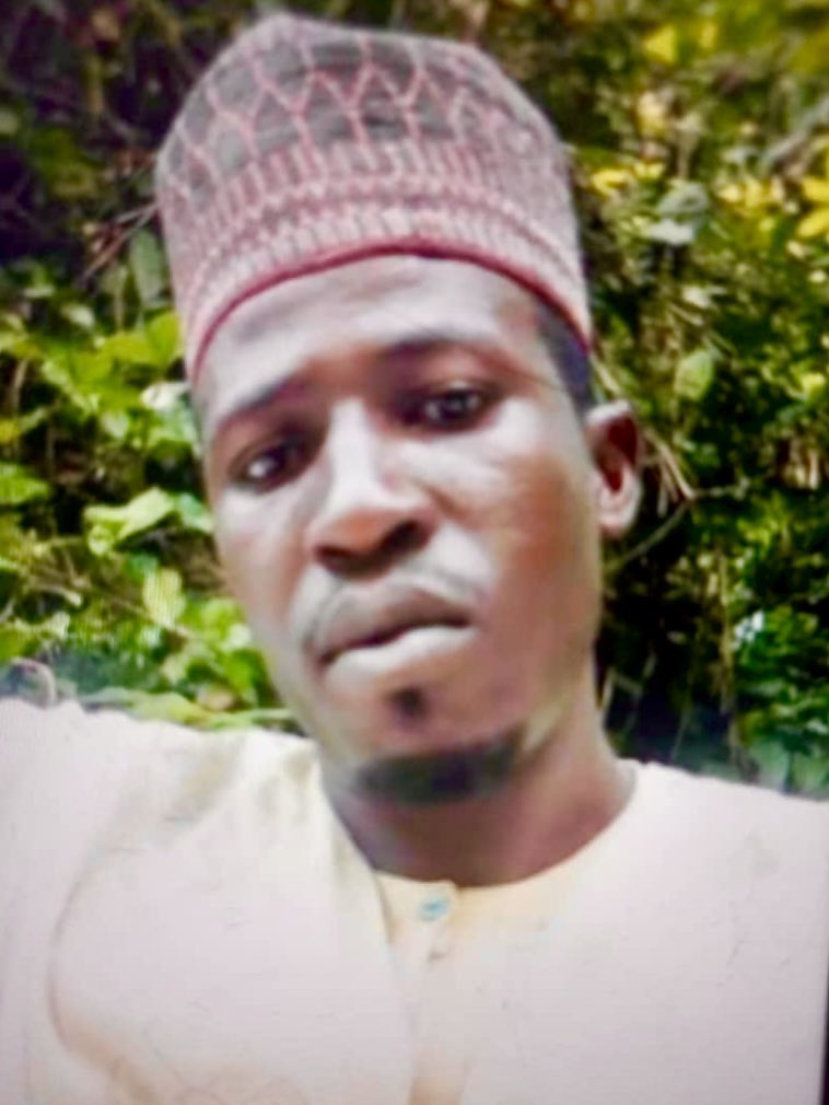 Aboubakar_OMey's tweet photo. #PouvoirauPeuple
Ahmadou Bouba alias Dr TDR Kidnappé quelques jours avant Djoubairou, a été écroué à la prison de Bertoua le 18/12/24. 2 mois avant, Hapsatou ISSA, Ballo MOHAMED, OUMAROU, Onguene NGAMA, IBRAHIM kidnappé le 9/9/24 à Figuil, se sont retrouvés à la prison de Garoua. https://t.co/XWSSomaDT4