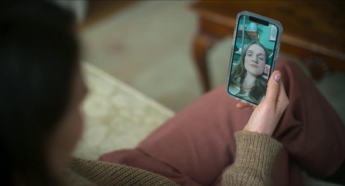 Just clocked that this is the originating Sally Bowles (West End) facetiming the originating Sally Bowles (Broadway)