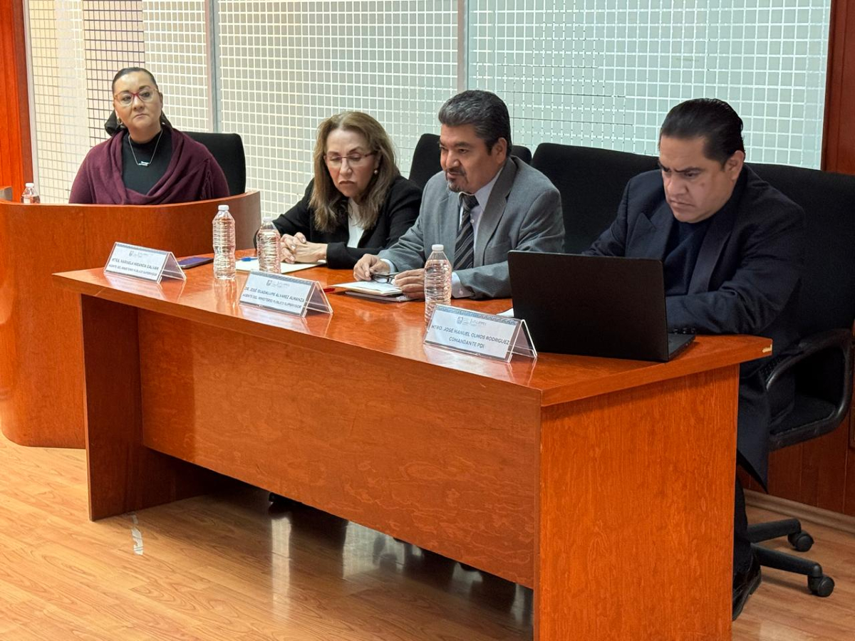 IFP_CDMX's tweet photo. Hoy cumplimos tres días de exámenes profesionales para que estudiantes concluyan sus procesos de titulación a nivel Maestría. ¡Muchas felicidades a Rafael Herrera Barrios, por este logro en su carrera! https://t.co/6o28CwWfoc