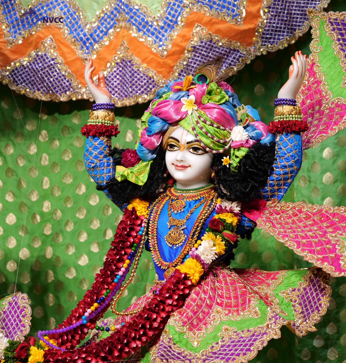 ISKCONPune's tweet photo. 🙏🏽Today's Darshan 📿 🗓18-01-2025🙏
🌷Sri Sri Gaur Nitai🌷
🚩@ISKCONNVCCPune🚩
.
.
#ISKCONNVCC #ISKCONPune #ISKCONNVCCPune #ISKCON
#18thjanuary #18thjanuary2025 #Saturday
#Harinaamsankirtan #Radheshyamdas #Radheradhe
#Sankirtan #Kirtan #Vrindavan #Mayapur #Prabhupada
#GVE https://t.co/JH8rijmnLF