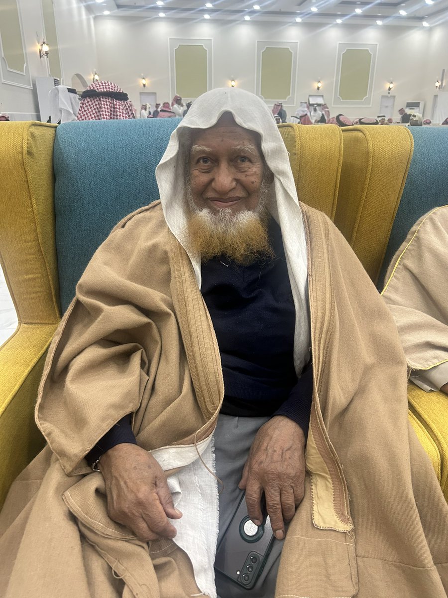 في حفل تكريم متفوقي طلاب أسرة الرويشد السبيعي السابع عشر لعام 1445
بحضور الدكتور عبدالله المغلوث 
شكراً على هذه الحفاوة والتكريم الغير مستغرب من #أسرة_الرويشد_السبيعي
#عيون_هجر
#الاحساء
#المنطقة_الشرقية