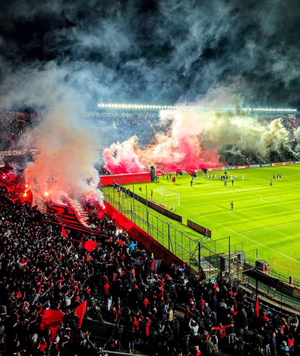 Hay q reventar el estadio para el recibimiento, no entiendo la gracia de entrar 20 minutos tarde. NO SEAN PELOTUDOS