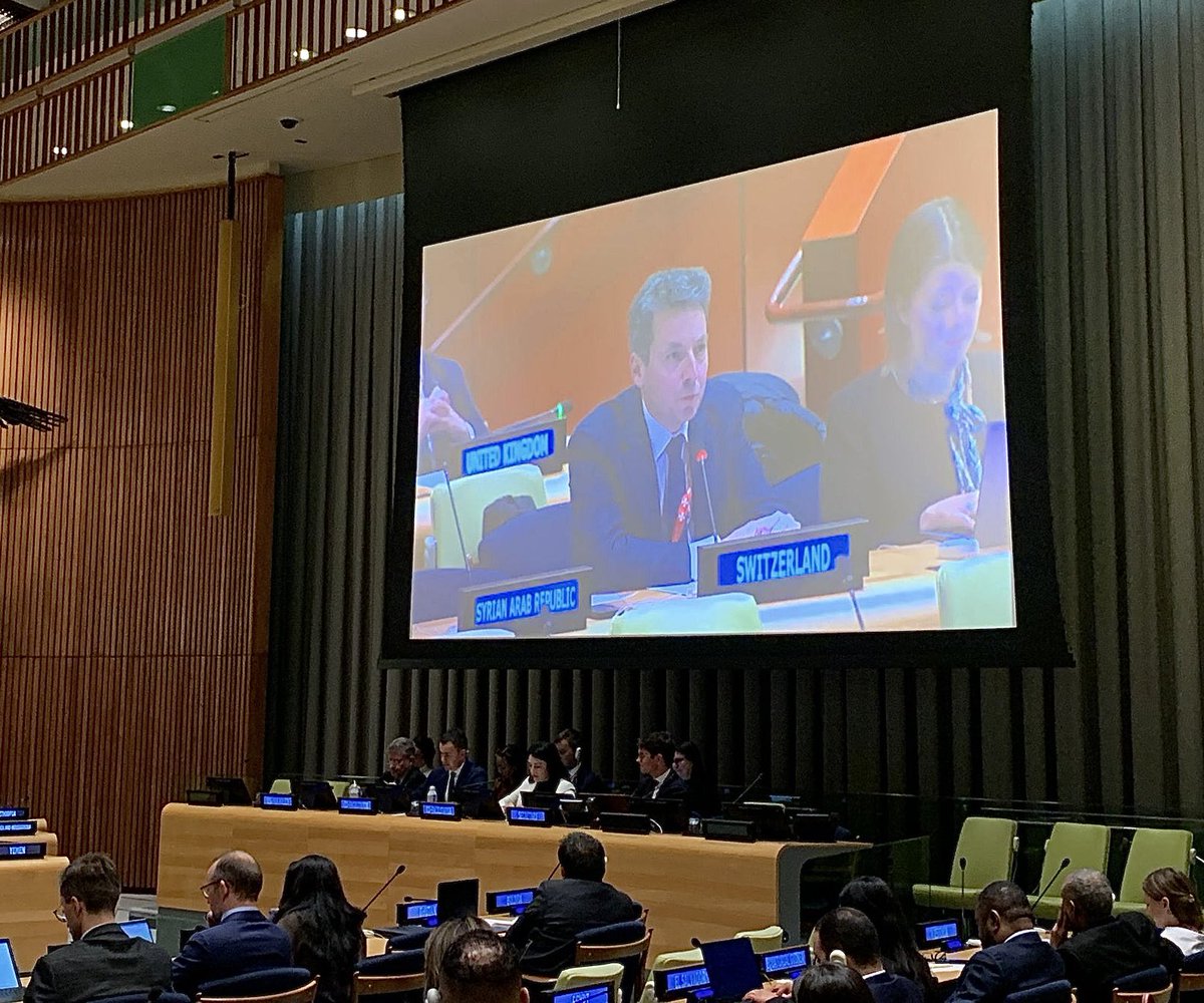 swiss_un's tweet photo. UN membership follows up on the #GlobalDigitalCompact &amp; gets to work on shaping the role of the UN in Artificial Intelligence through:
💡Scientific panel
💬Global dialogue on governance

🇨🇭will advocate for smart and efficient structures that leverage existing UN platforms. https://t.co/9qvkHgNL9v