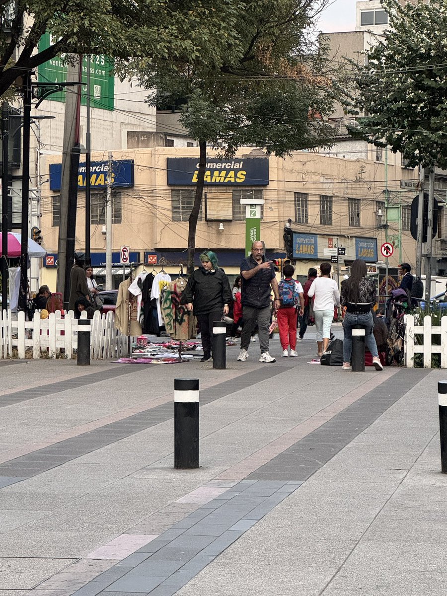 Va a pasar lo mismo que en <a href="/prjaneiro/">Plaza Rio De Janeiro</a> 

<a href="/AlcCuauhtemocMx/">Alcaldía Cuauhtémoc</a> <a href="/quetzal_cm/">Quetzal Castro</a> por favor retiren este tianguis 

<a href="/pzaluiscabrera/">Plaza Luis Cabrera</a> <a href="/PlazaRomita/">Plaza Romita</a> <a href="/RomaNorte2/">Roma Norte II</a> <a href="/copacoroma2/">Cuenta COPACO Roma Norte II</a> <a href="/colonia_roma/">Colonia Roma</a> <a href="/Conpuroamo90224/">Sandra Estrada</a>