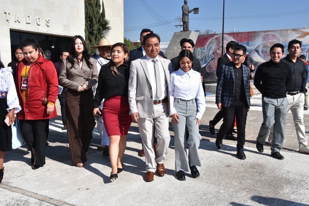 AndresVeVa_'s tweet photo. Con el propósito de impulsar el desarrollo integral de las y los jóvenes se llevó a cabo capacitaciones en el Congreso.

¡En Hidalgo, las juventudes merecen ser parte de esta transformación!

#TuAmigoAndrés #LXVILegislatura https://t.co/8n2VKKQ4Jn
