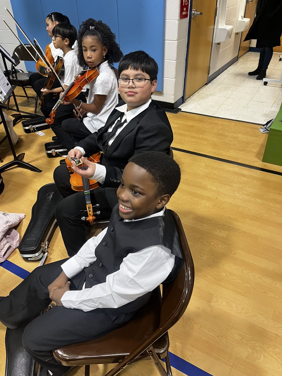 MsStaudmyer's tweet photo. The 4th Graders rocked their Winter Concert! @RiversideFCPS https://t.co/CRMRYJRaXI