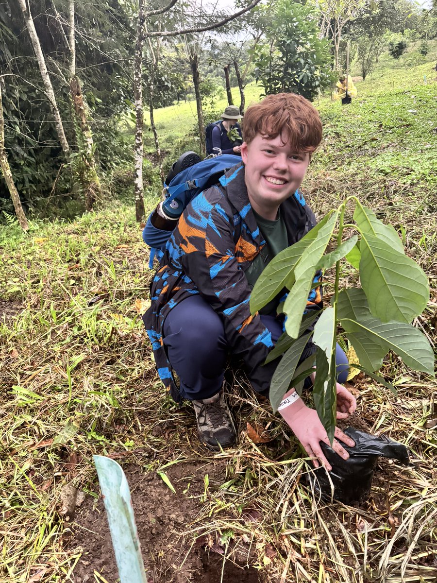First-year study abroad students planted trees at the Wellness Park in Costa Rica 🇨🇷 as part of their community service. The newly planted area will eventually serve as a wildlife corridor, and we plan to continue this tradition with every new cohort!