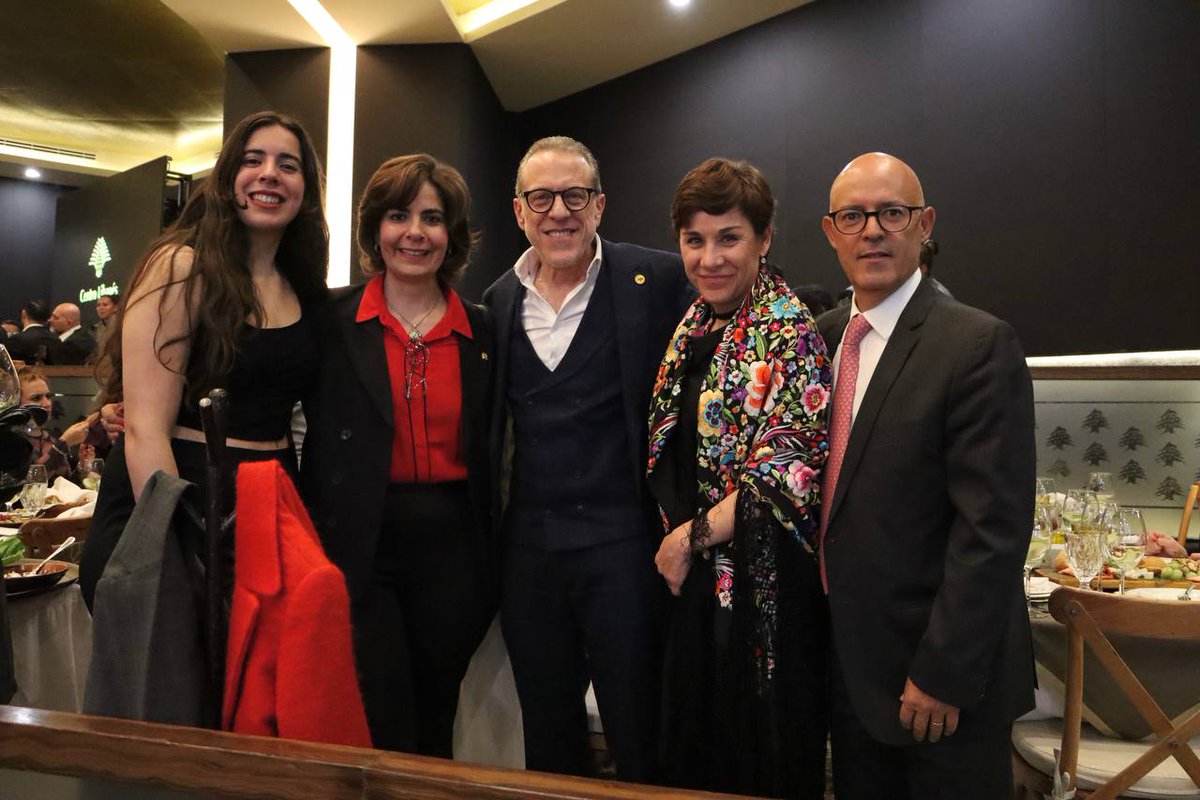 elconsejomx's tweet photo. Nuestras Secr. Ejec. @claraluzalvarez, Dir. Gral. @MariusKuriMurad, Consejera en Género, @MaElenaEsparza, Consejeras, @cecifloresdcham, @ClaudiaZermeo10, y nuestros Consejeros @JesusRodCar, @JPadillaZ, @AlexKuri_AMPI, Abraham Bleier, Ángel Mussi y José Manuel Sánchez Carranco formaron parte de esta nueva encomienda