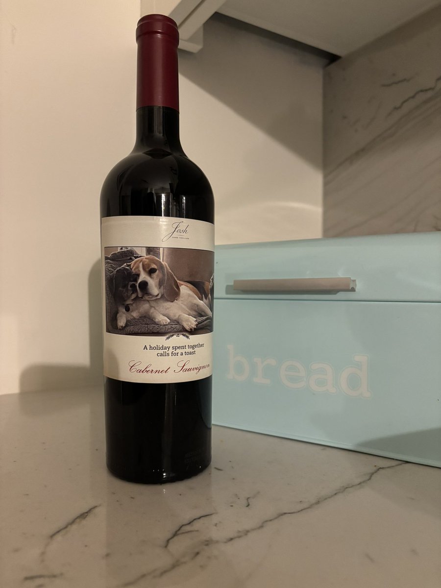 maritimerunner's tweet photo. @joshcellars love this so much! https://t.co/ElQ20vFTAX