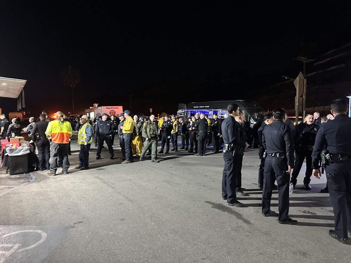 Roaming Hunger tweet media