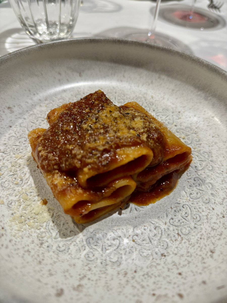 Carlos Sancha tweet media